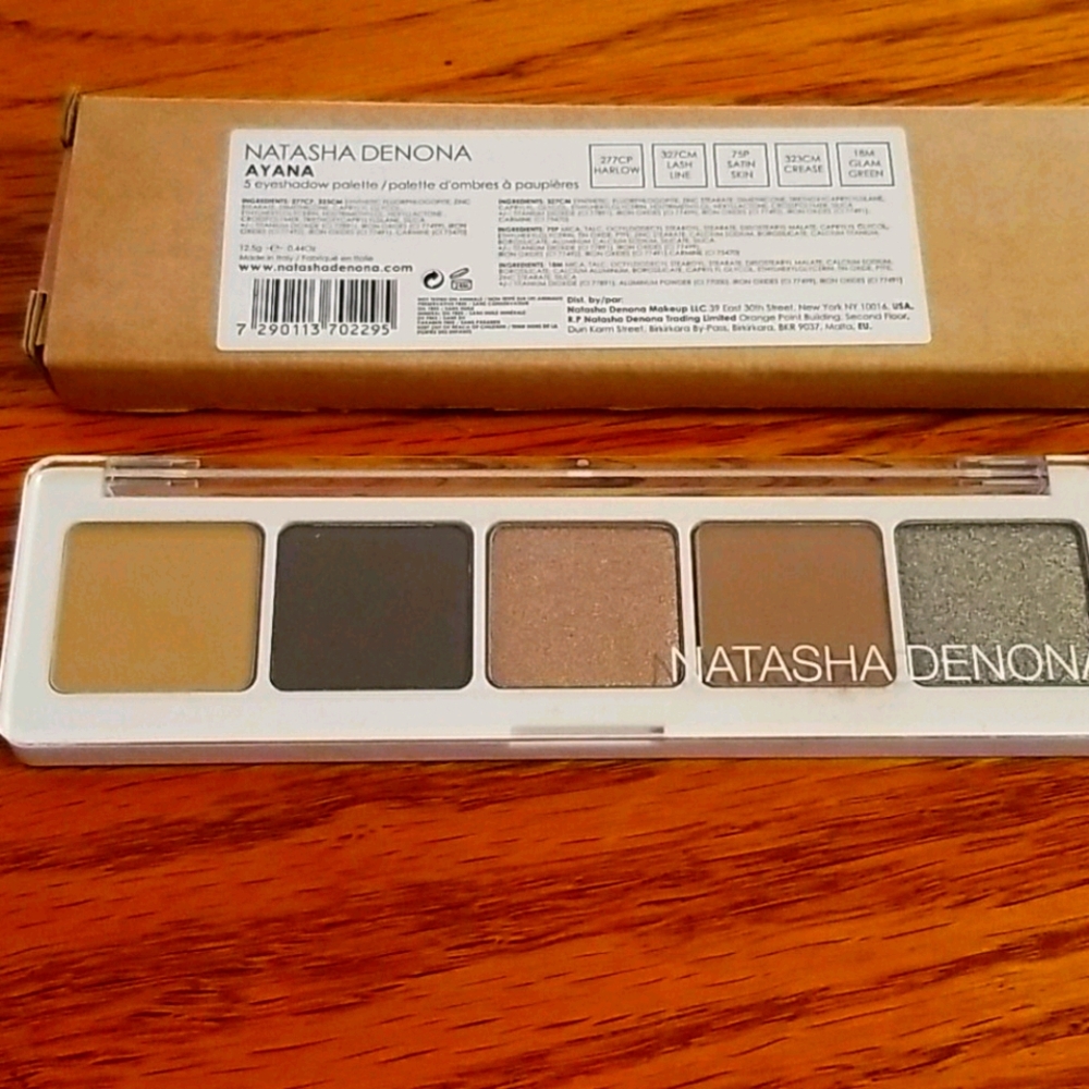 Eyeshadow palette